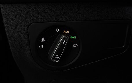 Volkswagen Tiguan II, 2019 год, 2 469 000 рублей, 17 фотография