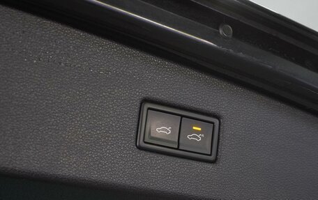 Volkswagen Tiguan II, 2019 год, 2 469 000 рублей, 19 фотография
