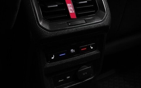 Volkswagen Tiguan II, 2019 год, 2 469 000 рублей, 15 фотография