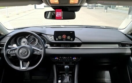 Mazda 6, 2021 год, 2 700 000 рублей, 24 фотография