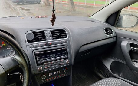 Volkswagen Polo VI (EU Market), 2011 год, 840 000 рублей, 4 фотография