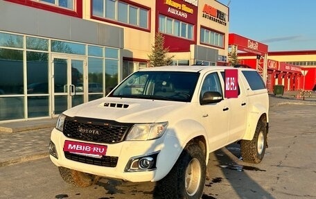 Toyota Hilux VII, 2013 год, 3 150 000 рублей, 2 фотография