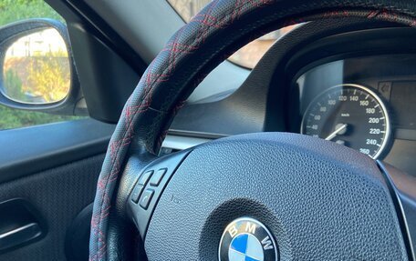 BMW 3 серия, 2009 год, 1 400 000 рублей, 16 фотография