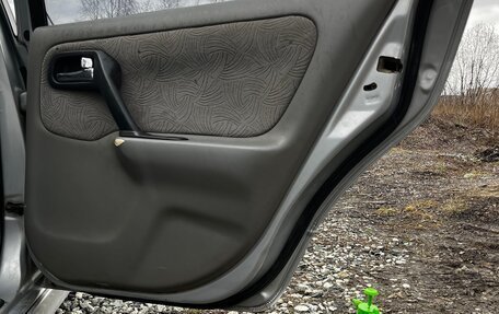 Nissan Primera II рестайлинг, 2000 год, 250 000 рублей, 20 фотография
