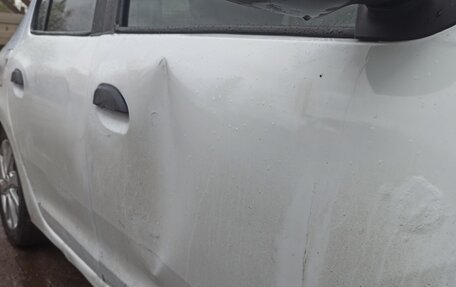Renault Logan II, 2016 год, 320 000 рублей, 11 фотография