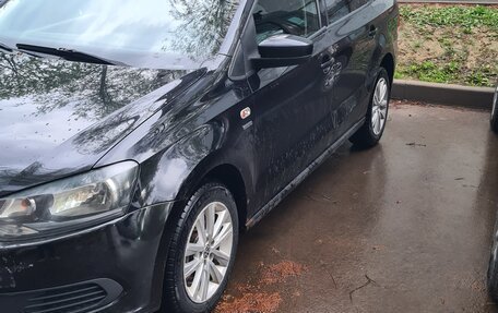 Volkswagen Polo VI (EU Market), 2013 год, 880 000 рублей, 3 фотография