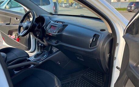 KIA Sportage III, 2011 год, 1 400 000 рублей, 15 фотография