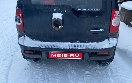 Chevrolet Niva I рестайлинг, 2009 год, 330 000 рублей, 4 фотография