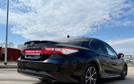 Toyota Camry, 2019 год, 2 555 000 рублей, 2 фотография
