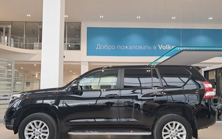 Toyota Land Cruiser Prado 150 рестайлинг 2, 2013 год, 3 393 000 рублей, 10 фотография