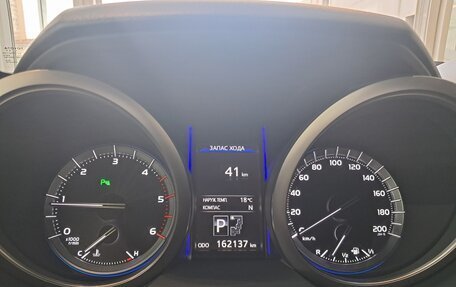 Toyota Land Cruiser Prado 150 рестайлинг 2, 2013 год, 3 393 000 рублей, 16 фотография