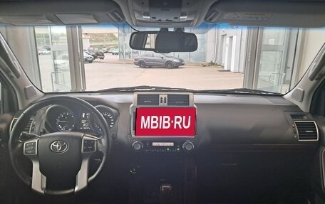 Toyota Land Cruiser Prado 150 рестайлинг 2, 2013 год, 3 393 000 рублей, 17 фотография