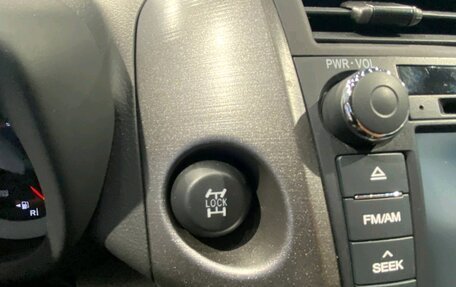 Toyota RAV4, 2012 год, 1 420 000 рублей, 15 фотография