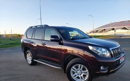 Toyota Land Cruiser Prado 150 рестайлинг 2, 2012 год, 3 330 000 рублей, 1 фотография