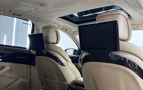 Audi A8, 2012 год, 1 499 000 рублей, 11 фотография