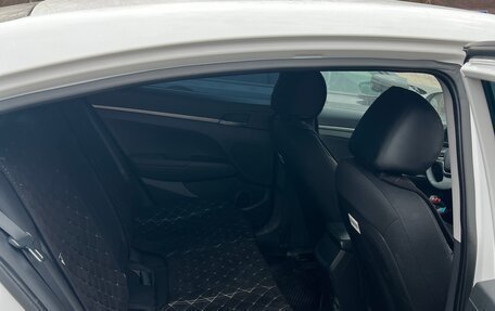 Hyundai Elantra VI рестайлинг, 2016 год, 1 330 000 рублей, 3 фотография