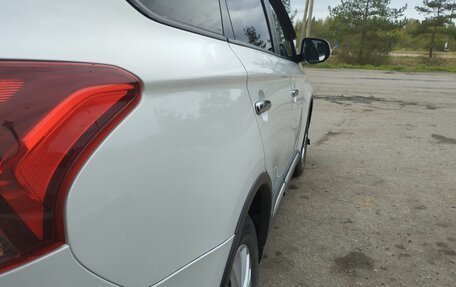 Mitsubishi Outlander III рестайлинг 3, 2018 год, 2 370 000 рублей, 9 фотография