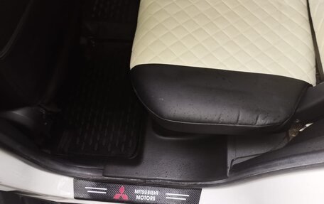 Mitsubishi Outlander III рестайлинг 3, 2018 год, 2 370 000 рублей, 28 фотография