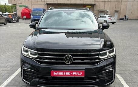 Volkswagen Tiguan II, 2021 год, 3 490 000 рублей, 2 фотография