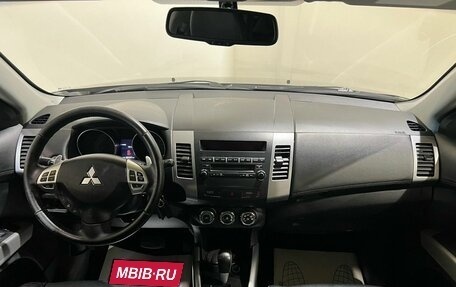Mitsubishi Outlander III рестайлинг 3, 2012 год, 1 200 000 рублей, 12 фотография