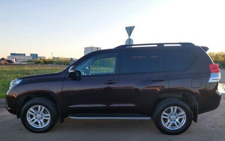 Toyota Land Cruiser Prado 150 рестайлинг 2, 2012 год, 3 330 000 рублей, 4 фотография