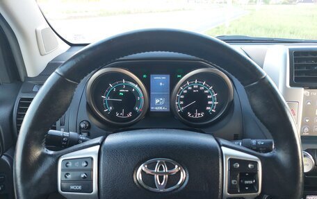 Toyota Land Cruiser Prado 150 рестайлинг 2, 2012 год, 3 330 000 рублей, 10 фотография