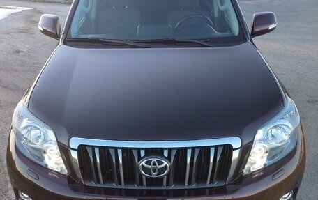Toyota Land Cruiser Prado 150 рестайлинг 2, 2012 год, 3 330 000 рублей, 2 фотография