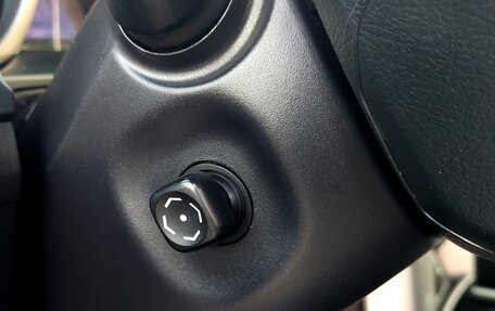 Toyota Land Cruiser Prado 150 рестайлинг 2, 2012 год, 3 330 000 рублей, 19 фотография