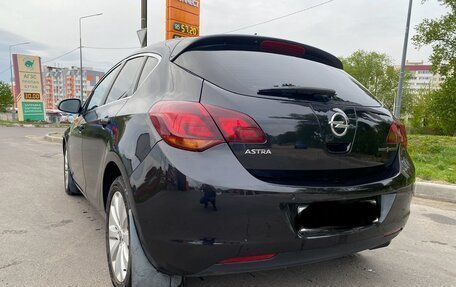 Opel Astra J, 2011 год, 860 000 рублей, 4 фотография