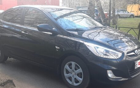 Hyundai Solaris II рестайлинг, 2014 год, 950 000 рублей, 4 фотография