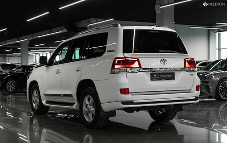 Toyota Land Cruiser 200, 2011 год, 3 400 000 рублей, 4 фотография