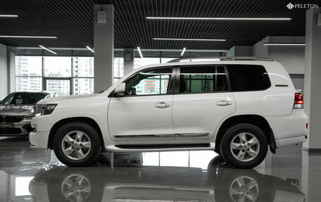 Toyota Land Cruiser 200, 2011 год, 3 400 000 рублей, 7 фотография