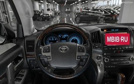 Toyota Land Cruiser 200, 2011 год, 3 400 000 рублей, 12 фотография