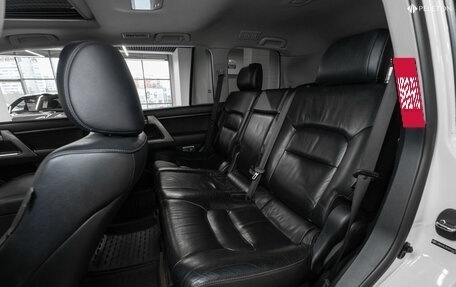 Toyota Land Cruiser 200, 2011 год, 3 400 000 рублей, 14 фотография