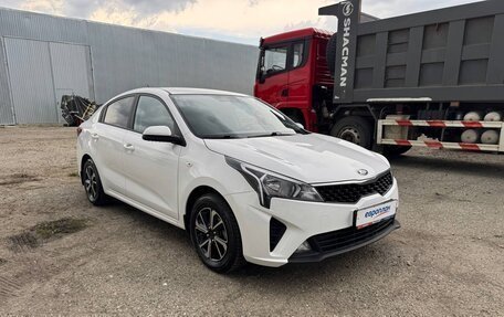KIA Rio IV, 2021 год, 1 610 000 рублей, 2 фотография