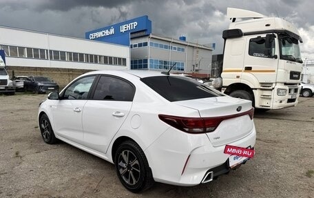 KIA Rio IV, 2021 год, 1 610 000 рублей, 4 фотография