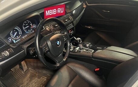 BMW 5 серия, 2013 год, 1 950 000 рублей, 8 фотография