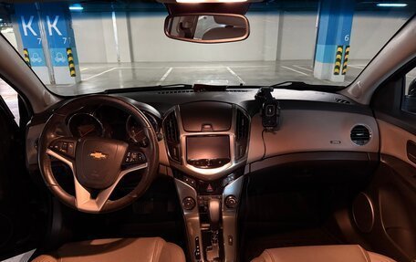 Chevrolet Cruze II, 2012 год, 900 000 рублей, 6 фотография