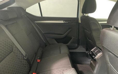 Skoda Superb III рестайлинг, 2016 год, 1 599 000 рублей, 13 фотография
