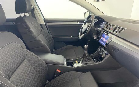 Skoda Superb III рестайлинг, 2016 год, 1 599 000 рублей, 12 фотография