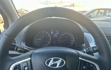 Hyundai Solaris II рестайлинг, 2016 год, 895 000 рублей, 10 фотография