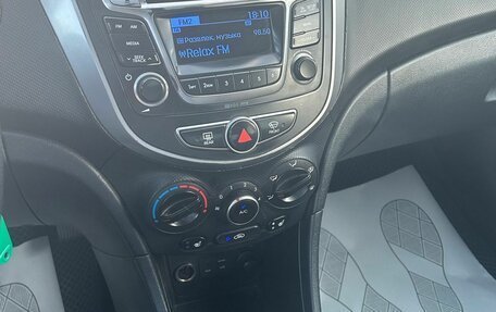 Hyundai Solaris II рестайлинг, 2016 год, 895 000 рублей, 11 фотография