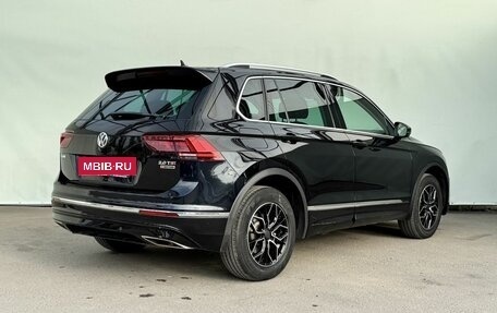 Volkswagen Tiguan II, 2017 год, 2 350 000 рублей, 5 фотография