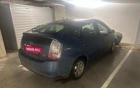 Toyota Prius, 2006 год, 670 000 рублей, 3 фотография