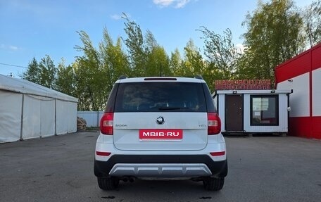 Skoda Yeti I рестайлинг, 2015 год, 1 420 000 рублей, 3 фотография