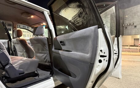 Toyota Gaia, 2000 год, 499 000 рублей, 23 фотография