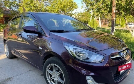 Hyundai Solaris II рестайлинг, 2013 год, 990 000 рублей, 4 фотография
