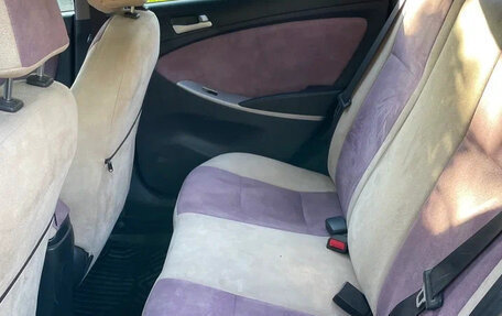 Hyundai Solaris II рестайлинг, 2013 год, 990 000 рублей, 11 фотография