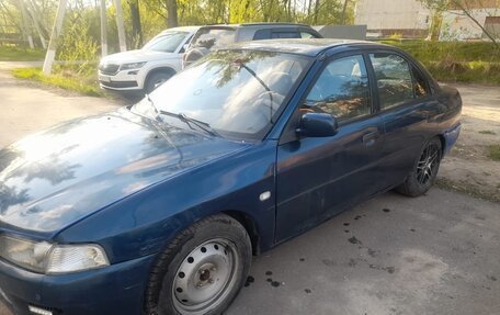 Mitsubishi Mirage VI рестайлинг, 2001 год, 250 000 рублей, 2 фотография