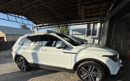Volkswagen Tiguan II, 2021 год, 4 500 000 рублей, 3 фотография